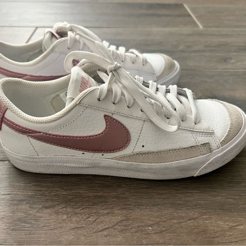 Nike White and Pink Retro Sneakers with Leather Finish